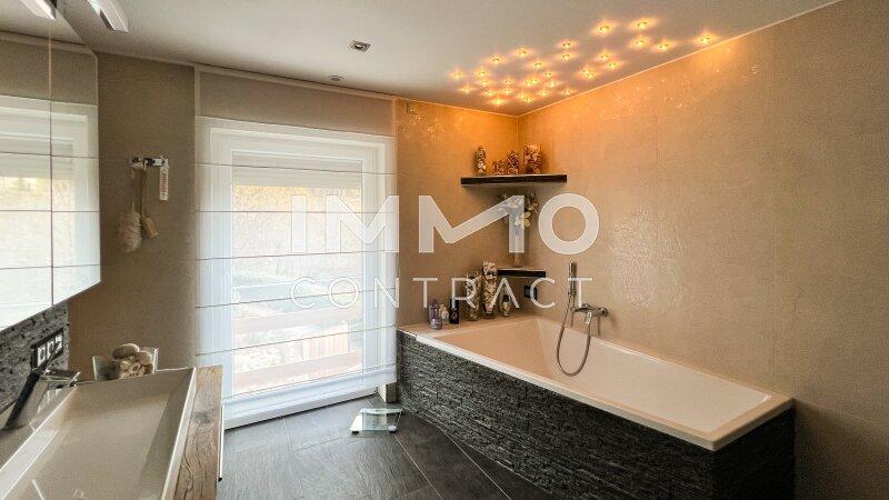 EG: Bad 1 - Eckbadewanne