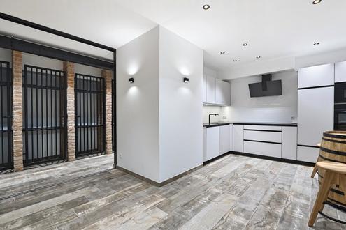 Charmante 2 Zimmer Wohnung mit Blick auf die Weing�rten