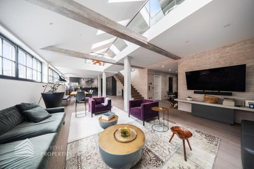 Exklusive Dachgeschosswohnung mit Terrasse in Bestlage