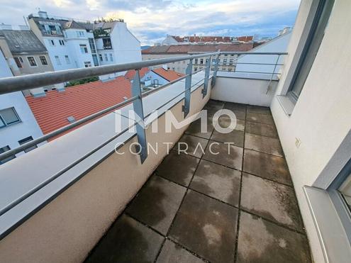 3-er WGs aufgepasst! Gro�e Dachgeschoss-Wohnung mit Terrasse in der Muhrengasse!