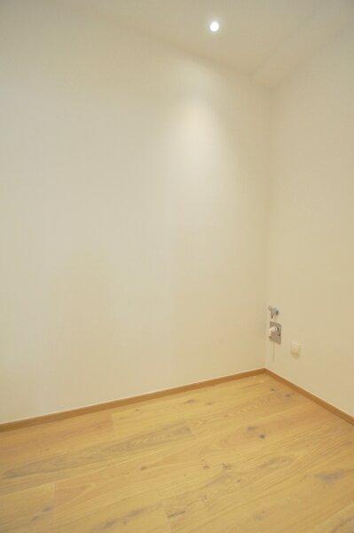 Abstellraum mit WM-Anschluss