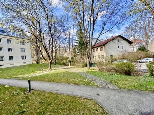 Gr�nlage beim Roten Berg in Hietzing - modernisierte Neubauwohnung mit Garage