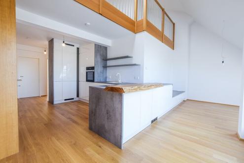 Lichtdurchflutete 4-Zimmer-Dachgescho�wohnung in herrlicher Gr�nlage von Bisamberg