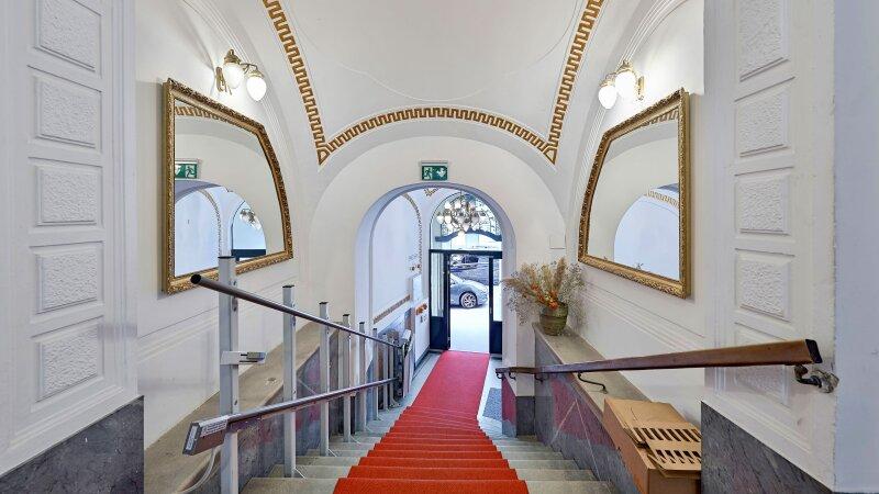 Widerhoferplatz 1 | Hauseingang