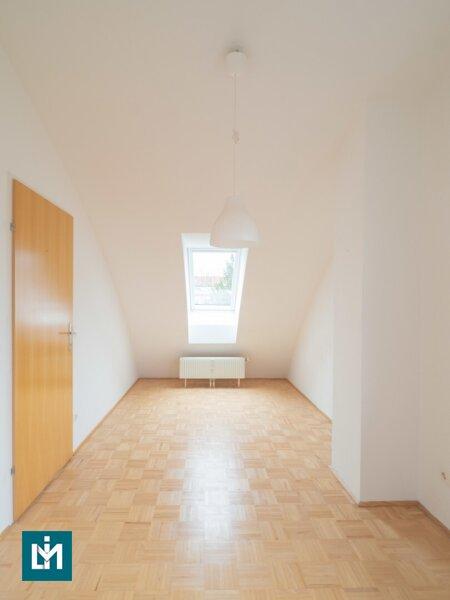 Arbeits/Kinderzimmer (N,W)