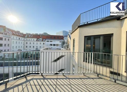 360� TOUR // DESIGN-DACHGESCHO�WOHNUNG NAHE DONAUKANAL