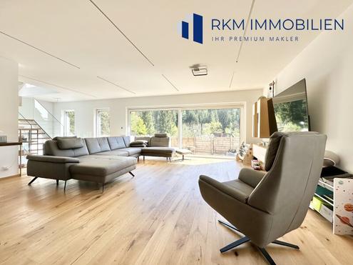 Modernes, gro�z�giges und energieeffizientes Einfamilienhaus mit traumhaftem Bergblick