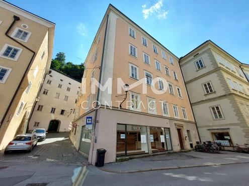** Ab JUNI ** Generalsanierte 3,5-Zimmer Wohnung in der Kaigasse 20 in der Salzburger Altstadt