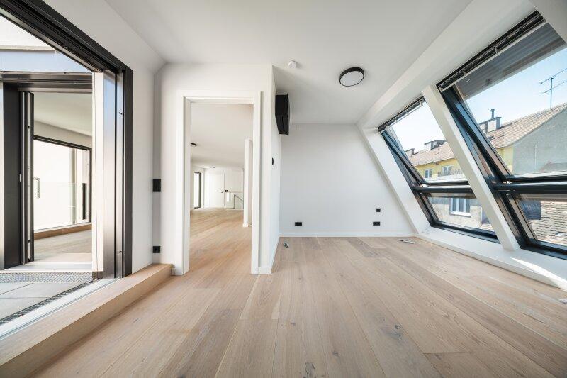 Schlafzimmer 1 mit Terrasse