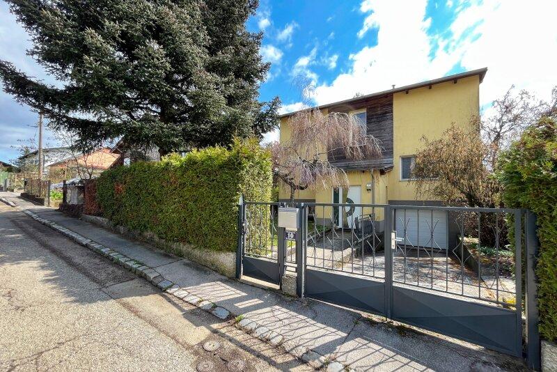 Hausansicht Stra�enseite