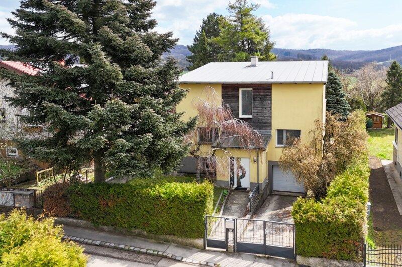 Hausansicht Stra�enseite