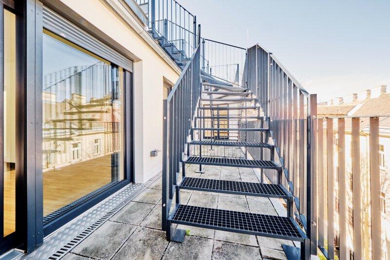 Aufgang obere Terrasse