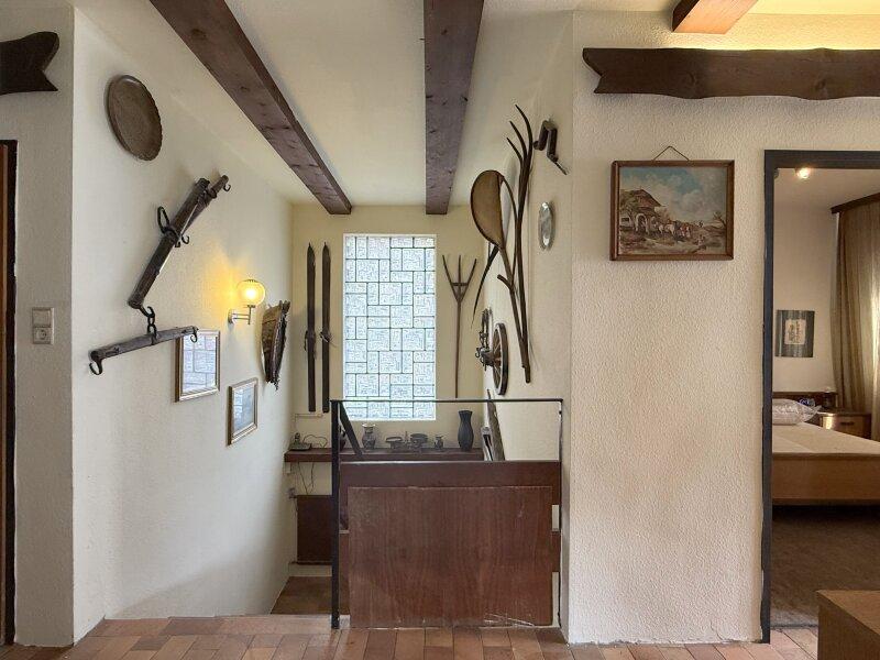 Treppe zum Untergeschoss