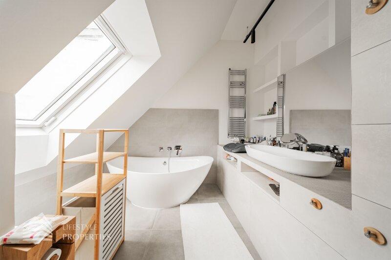 Moderne 4-Zimmer Maisonettewohnung mit Terrasse, N�he Stepha