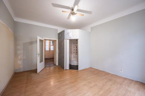 ++NEU++ Kompaktes Altbau-Apartment mit viel Potenzial - perfekt f�r kreative L�sungen