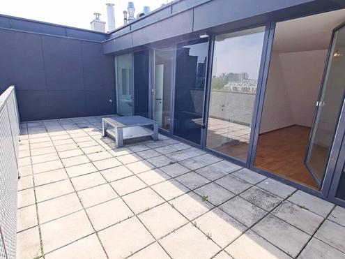 DACHGESCHOSS, FERNLICK, 95 m2 Neubau mit 22 m2 Freifl�che, Wohnk�che, 1 Zimmer, Wannenbad, Parketten, Innstra�e