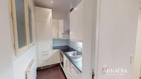 Altbau I 2 Zimmer I gepflegt A\