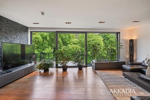 Energieeffiziente Villa mit Pool & unverbaubarem Waldblick