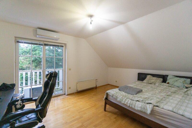 Zimmer mit Balkon Dachgescho�