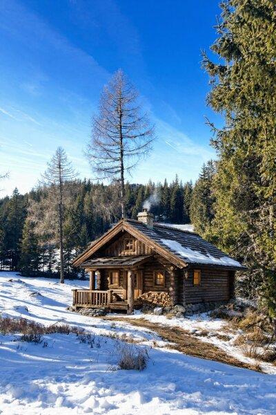 KI Symbolfoto - m�gliche H�tte