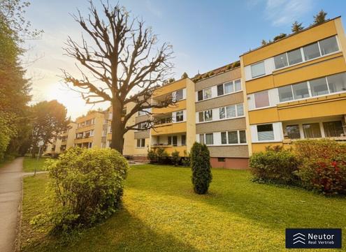 Charmante 2-Zi-Wohnung mit Loggia & Einbauk�che | Ruhelage und Gr�nblick