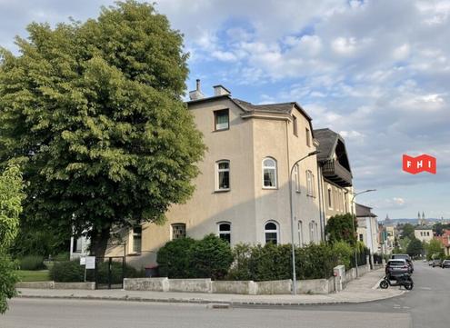 Architekturjuwel mit 3 Garagenpl�tzen