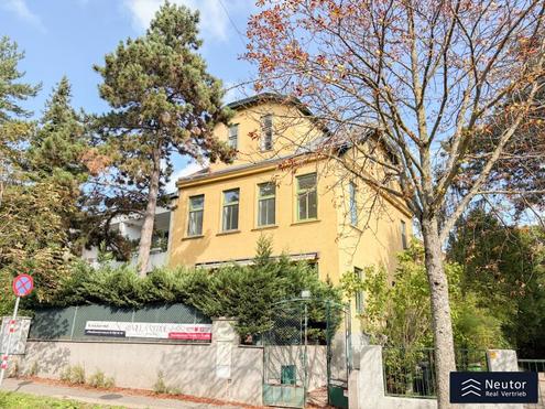 --- HILLSIDE LIVING ---  EXKLUSIVE BAUBEWILLIGTE BAUTR�GERLIEGENSCHAFT AM WILHELMINENBERG MIT BESTANDSHAUS UND NEUBAU VON  2 EFH-H�USER