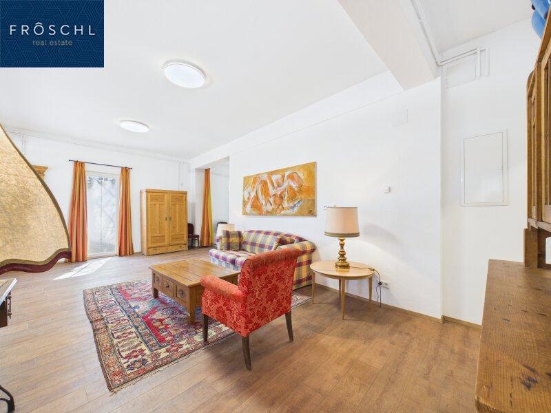 Blick von der K�che in den Wohnsalon