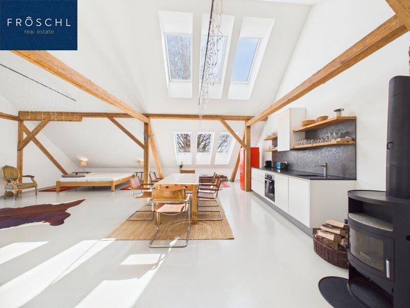 Blick zum K�che und Essbereich