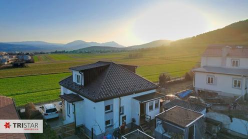 Charmantes Einfamilienhaus, teilsaniert I Vollunterkellert