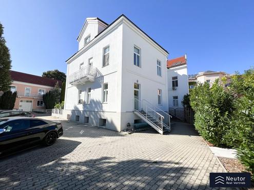 DACHGESCHOSSWOHNUNG MIT BALKON M�GLICHKEIT IM VILLEN COTTAGE - GEMEINSCHAFTSPOOL