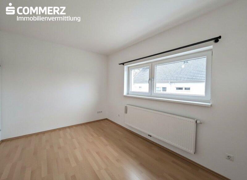 Zimmer 1 OG