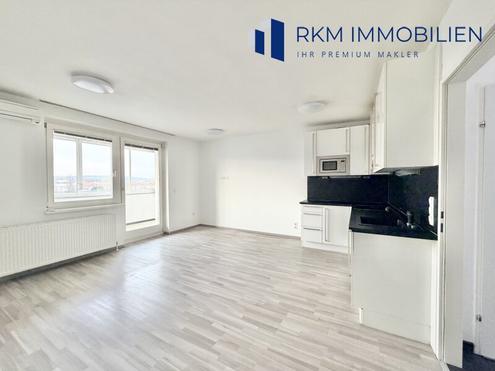 Helle 3 Zimmer Wohnung mit Loggia (6. Stock) zum TOP Preis