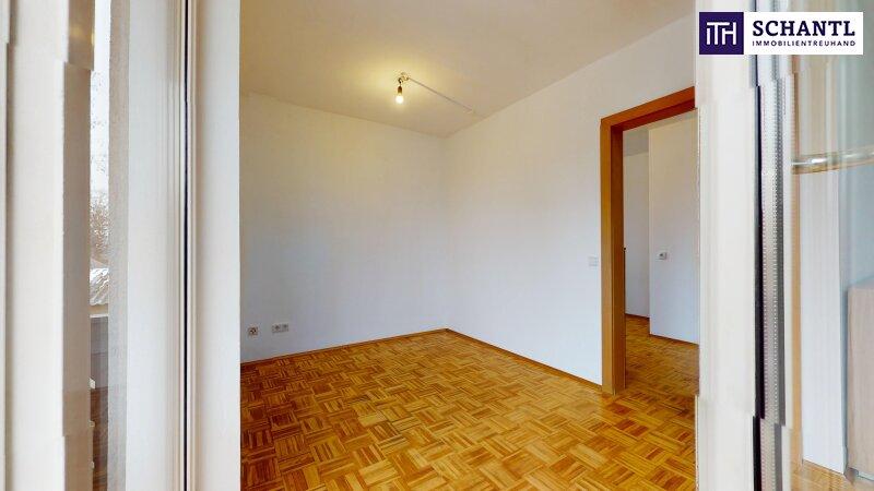 Wohnbereich u Zugang Schlafzimmer