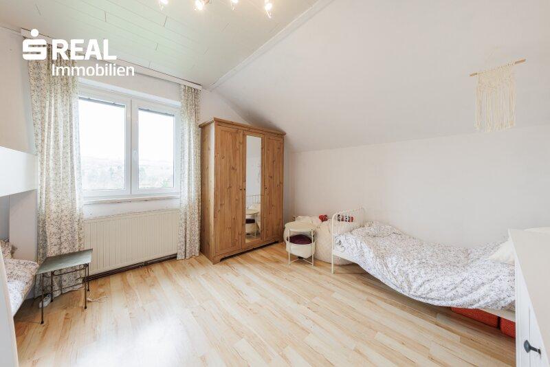 Schlafzimmer 3 DG