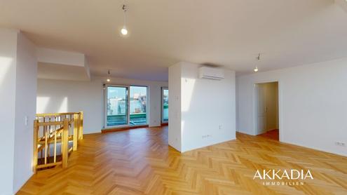 Dachwohnung im sanierten Altbaujuwel