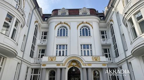 Herrliches Jugendstilpalais I Dachwohnung