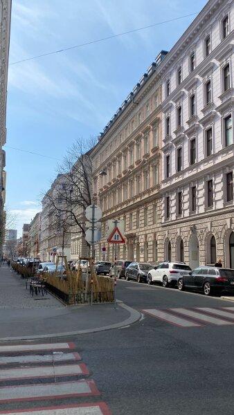 Haus - Stra�enansicht