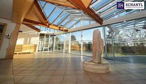 UMGEBEN VON RUHE MIT BLICK �BER LASSNITZH�HE! Ihr neues Zuhause mit Wellnessbereich, Pool, Sauna und traumhafter Aussicht!