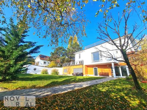 Willkommen in Ihren luxuri�sen familienfreundlichen neuen Zuhause in Top- Gr�nruhelage 1130 Wien!