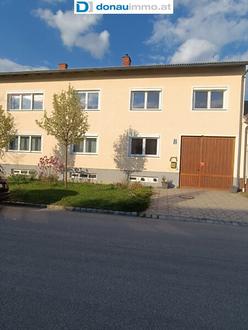 Charmantes Ein- oder Mehrfamilienhaus mit gro�z�gigem Garten