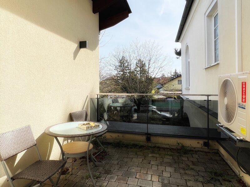 Terrasse B�rogeb�ude