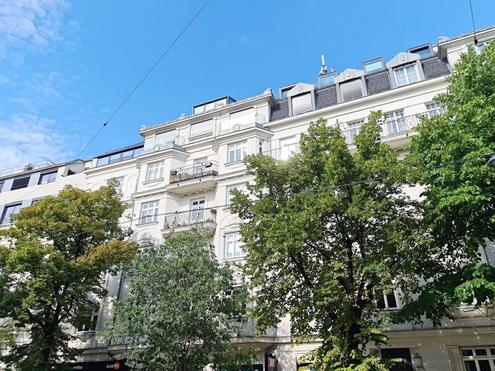 GR�NBLICK, Sch�ttelstra�e, 135 m2 Altbau mit Balkon und Loggia, 4 Zimmer, Wohnk�che, 2 B�der, Parketten, Fernblick