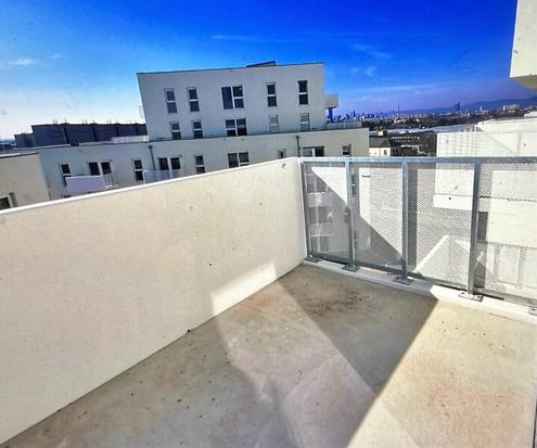 Neuwertige 2 Zimmer mit Balkon AB Mai 2026