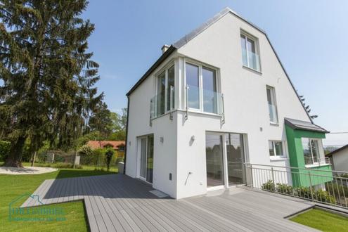 MODERNES EINFAMILIENHAUS