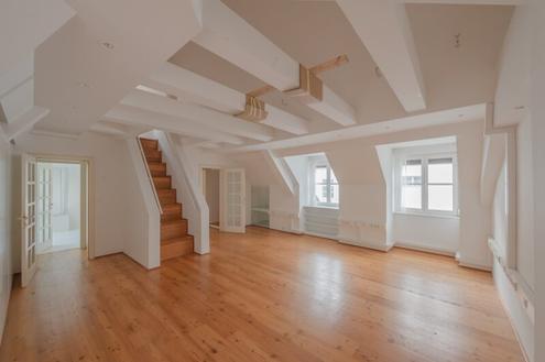 ++NEU** Tolle 3-Zimmer ALTBAUWOHNUNG in absoluter BESTLAGE!