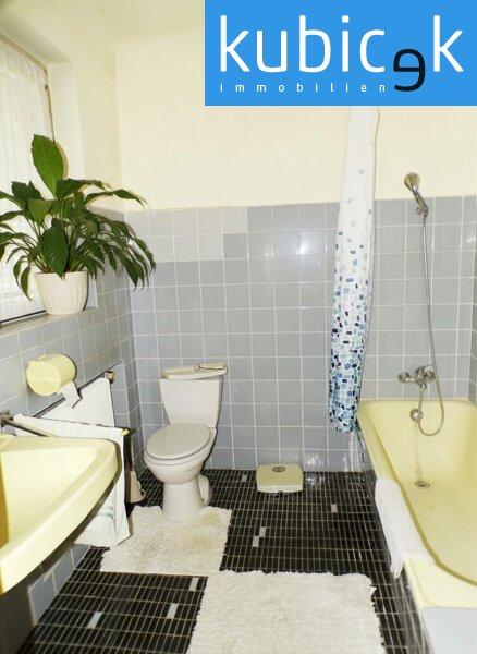 Rechte H�lfte: Badezimmer OG