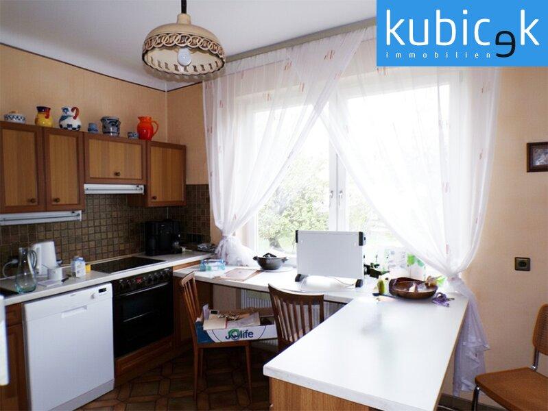 Rechte H�lfte: Wohnk�che