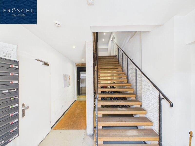 Blick vom Eingang der Anlage