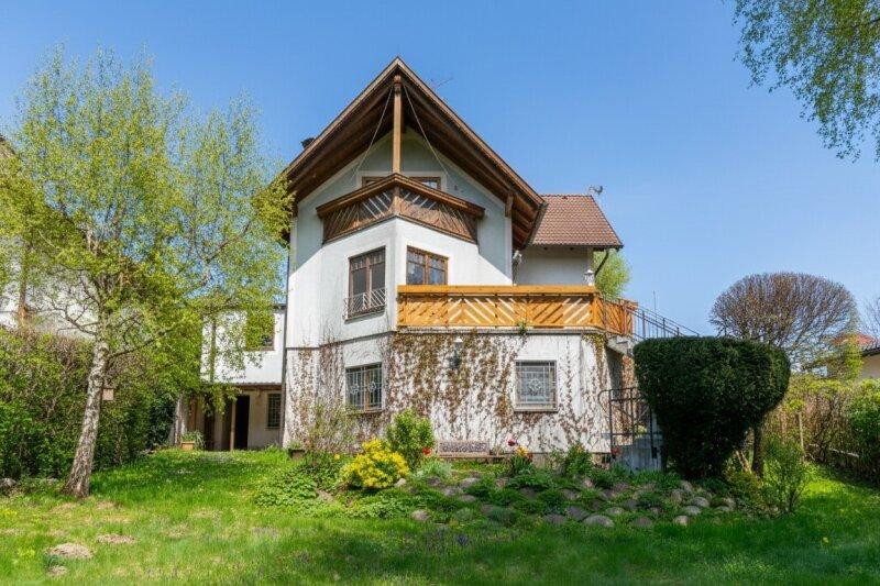 gartenseitige Hausansicht